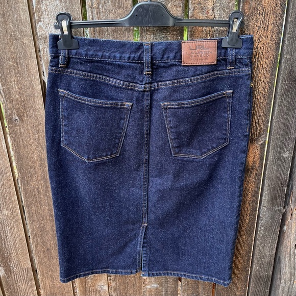 Lauren Ralph Lauren Dark Wash Denim Jeans Skirt in Sz 4 - Picture 7 of 10